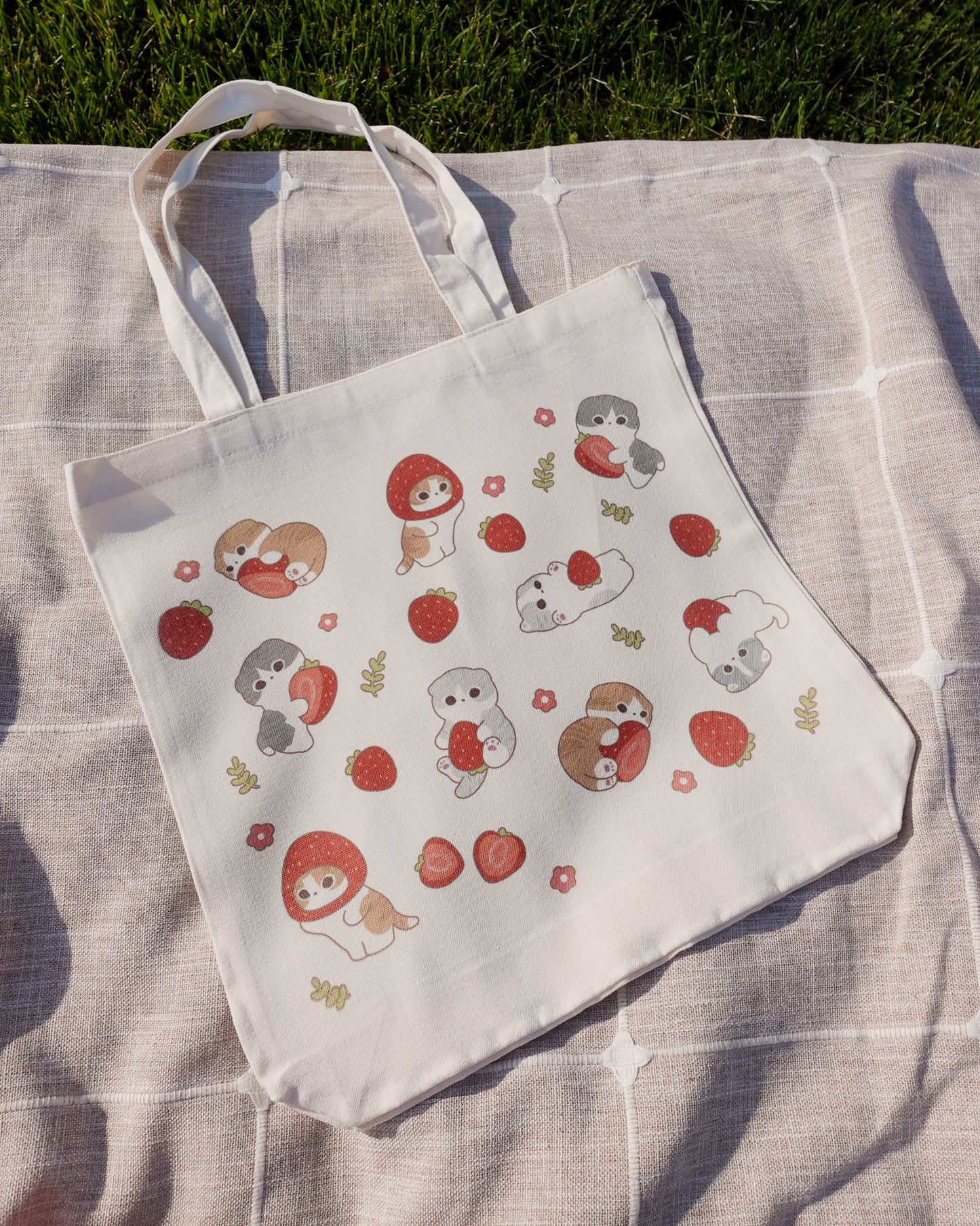 Strawberry Cat Tote Bag