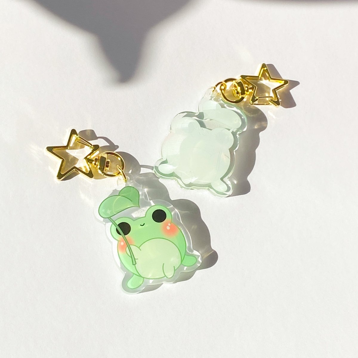Leaf frog keychain - stickersbysuzie